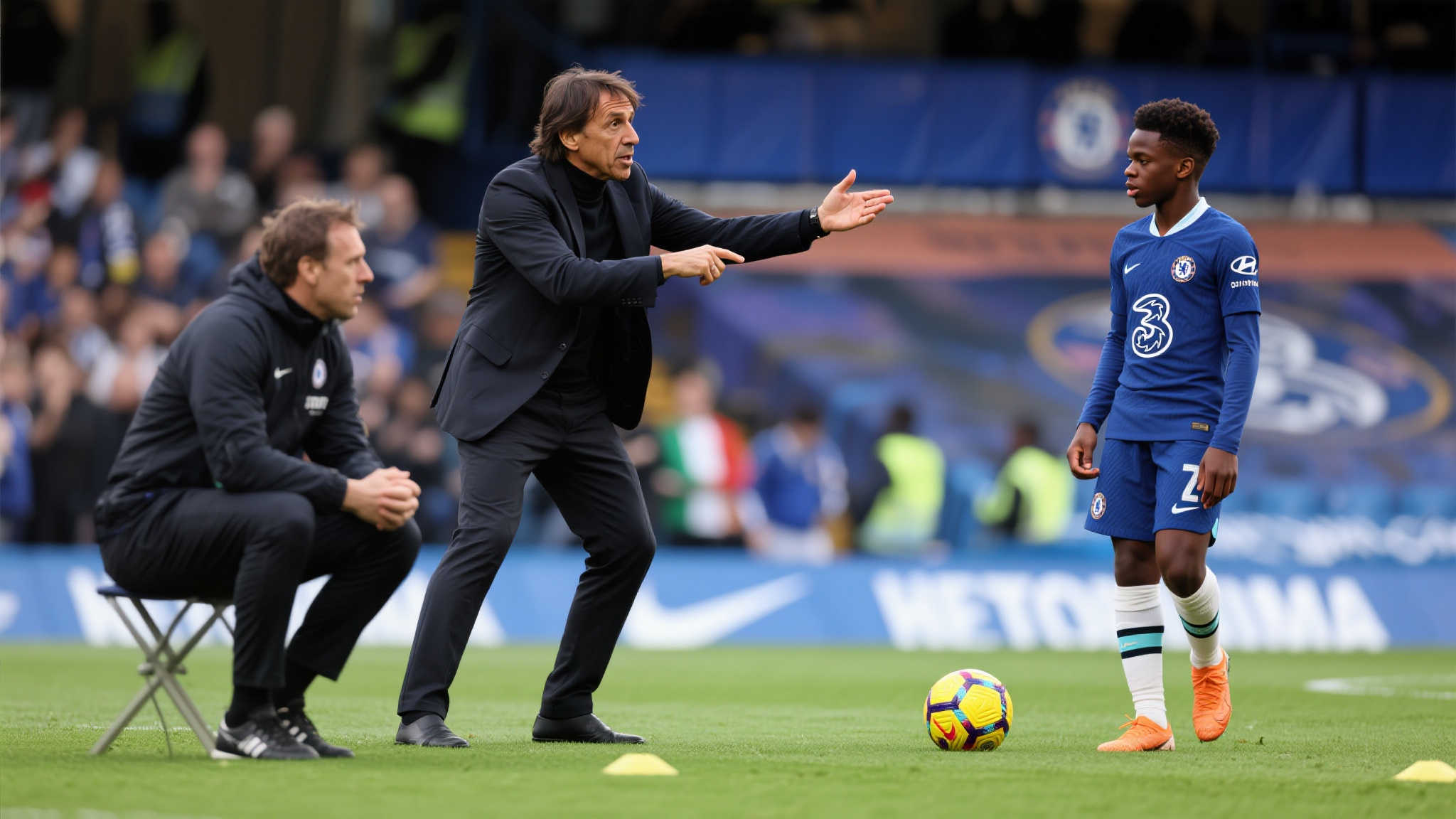 安东尼奥·孔蒂，这位富有激情且战术独到的教练，曾在